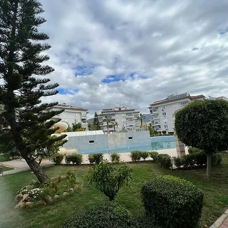 Apartment Oba Crown 1 Sitesi *